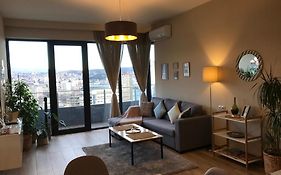 Ameri Plaza Green Apartments