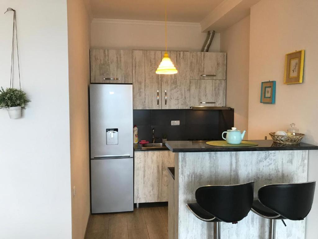 Ameri Plaza Green Apartments Тбилиси Экстерьер фото