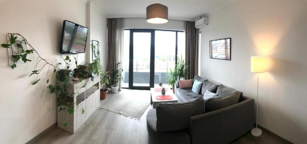 Ameri Plaza Green Apartments Тбилиси Экстерьер фото