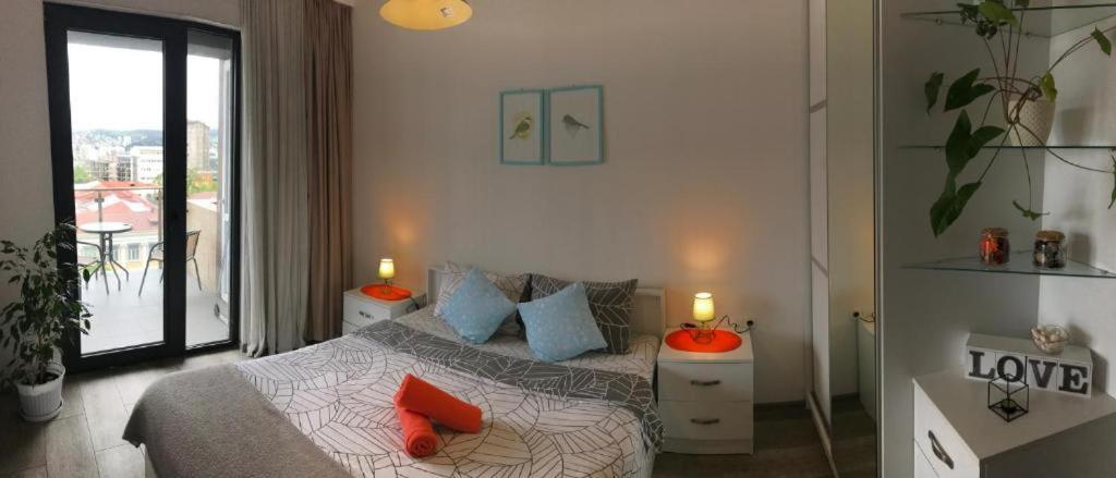 Ameri Plaza Green Apartments Тбилиси Экстерьер фото