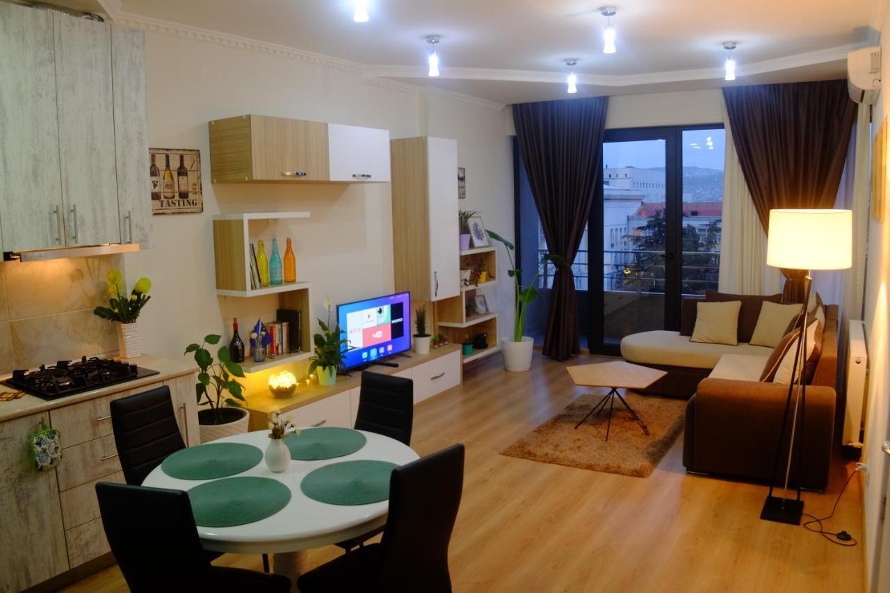 Ameri Plaza Green Apartments Тбилиси Экстерьер фото