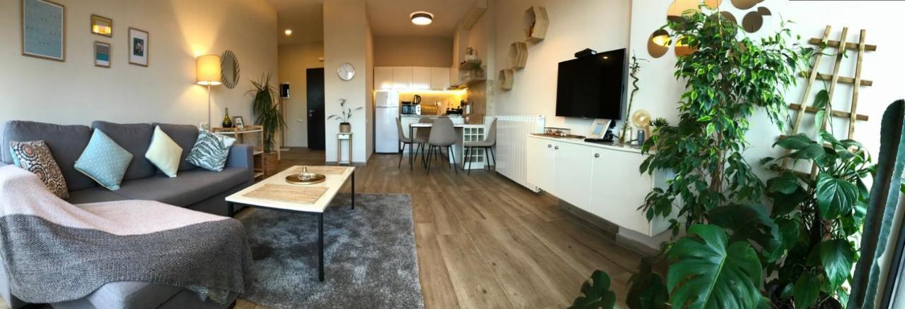 Ameri Plaza Green Apartments Тбилиси Экстерьер фото